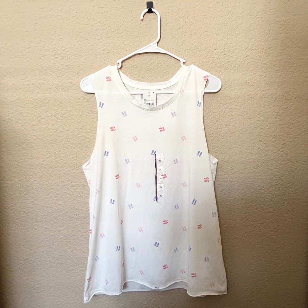 Women's White Sleeveless Tee, Size XL